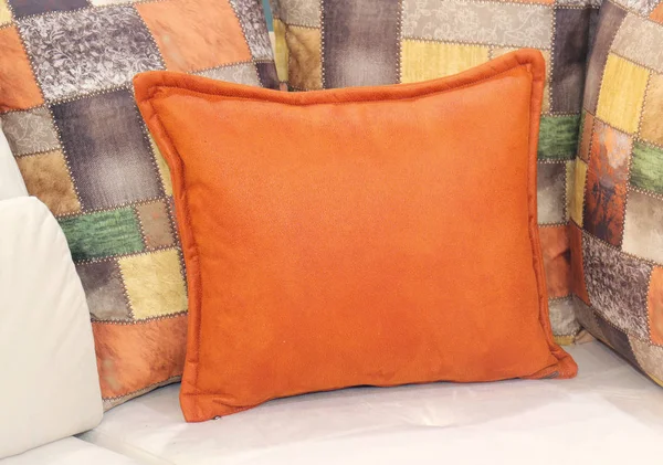 Turuncu dekoratif yastıklar — Stok fotoğraf