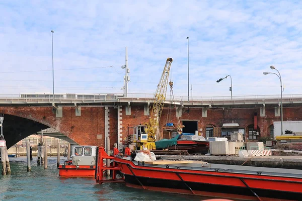 Puerto comercial en Venecia — Foto de Stock