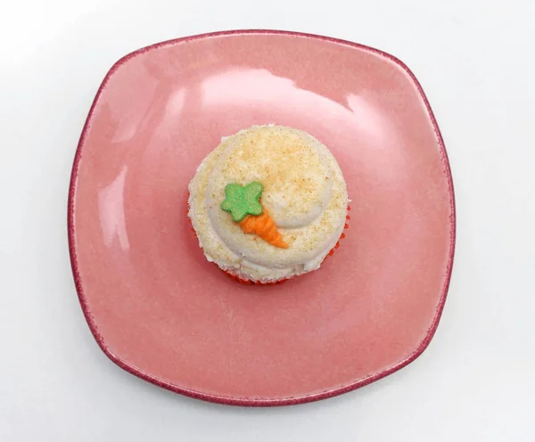 Cupcake on plate — Stock Photo, Image