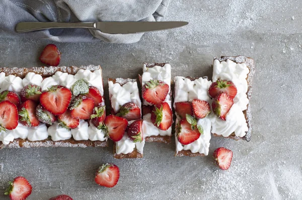 Lezzetli çilekli Tart 