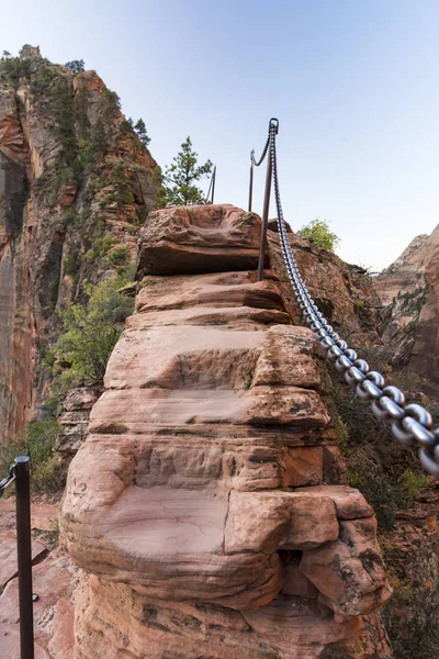 Angels Landing Hiking Trail — Stock Photo, Image