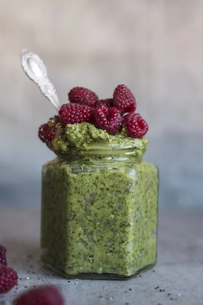 Grön spenat smoothie — Stockfoto