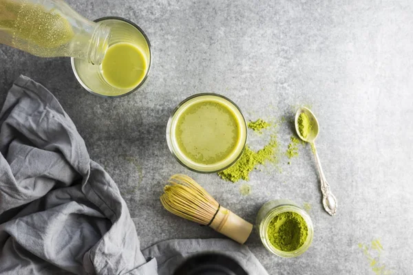 Delicioso Matcha Vidrio Sobre Mesa — Foto de Stock