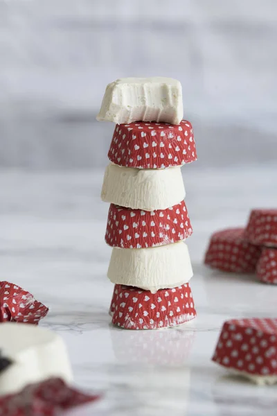 Vegano Paleo corazones de chocolate blanco —  Fotos de Stock