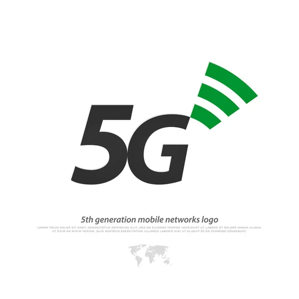 Novo logótipo de rede móvel de quinta geração. vetor 5G ícone isolado no fundo branco. sinal de sistemas sem fio de conexão de alta velocidade. padrão de telecomunicações de conexão à Internet mais rápida —  Vetores de Stock