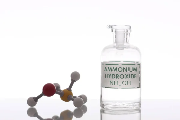 Solução de hidróxido de amónio — Fotografia de Stock