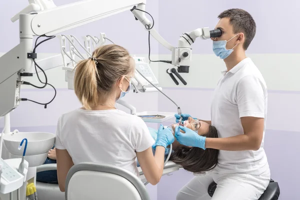 Woman at dentists office — Stock Photo, Image