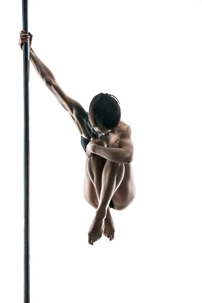 Ballerina pole dance femminile con body-art su pilone — Foto Stock