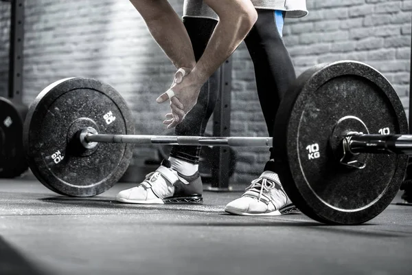 Training met barbell — Stockfoto