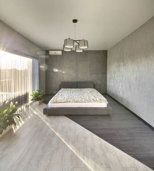 현대적인 스타일의 침실 — 스톡 사진
