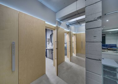 Çatı katı tarzında koridor