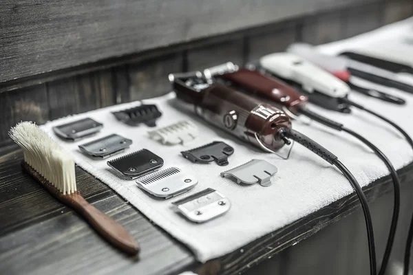 Accesorios de peluquería en barbería — Foto de Stock