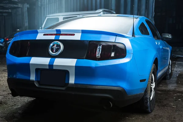 Blue-white Ford Mustang tuning — Stock Photo, Image