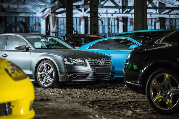 Szürke Audi S8-tuning — Stock Fotó