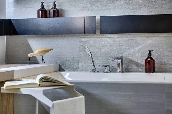 Bagno in stile moderno — Foto Stock