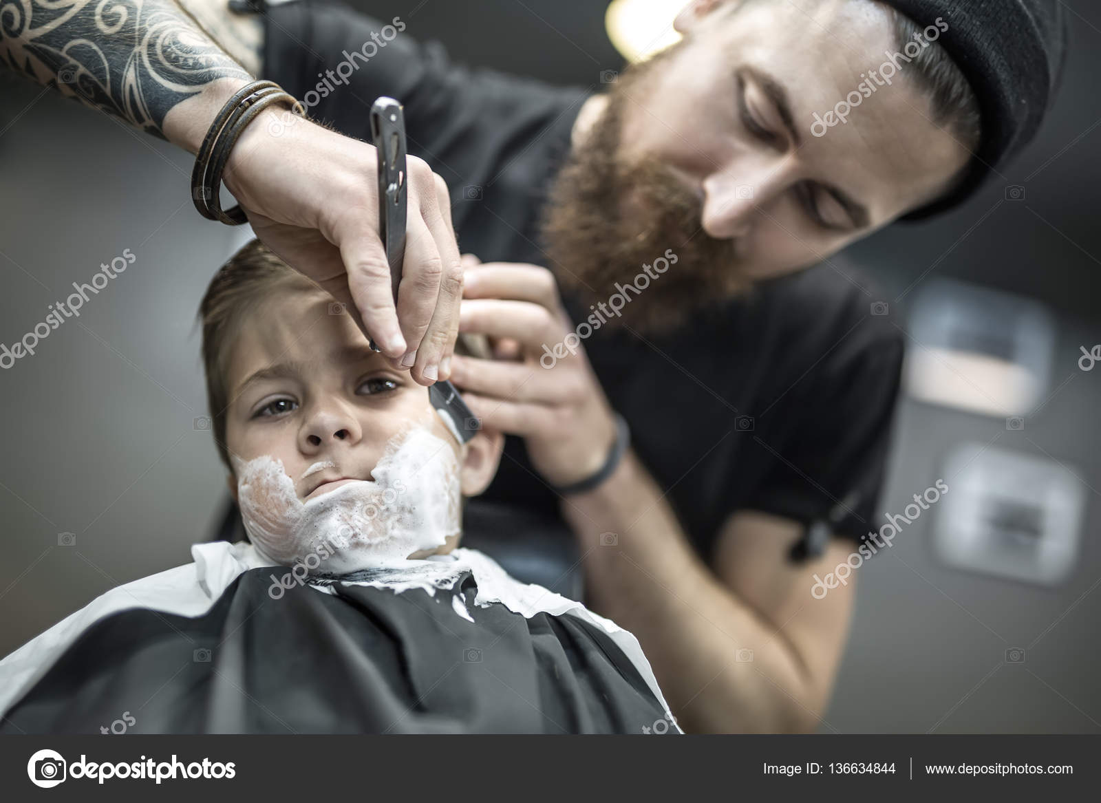 Barbershop Razor Cape