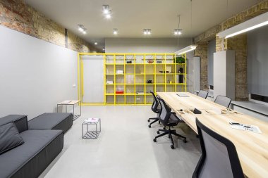 Çatı katı tarzında iç