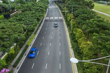Arabalı yeşil yol