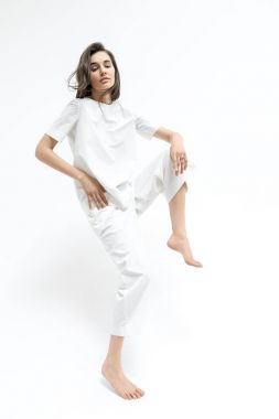 Hareket Studio poz kız