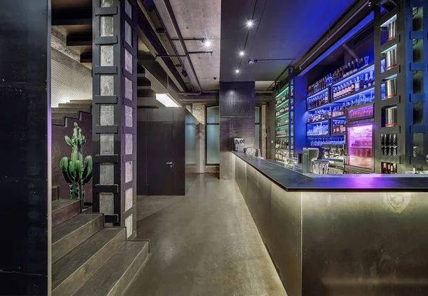 Bar in restaurant in loft style — Stock Photo, Image