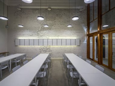 Çatı katı tarzında Cafe