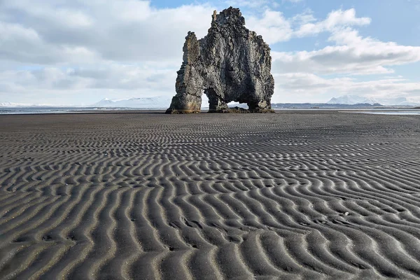 Hvitserkur basalt bildandet — Stockfoto