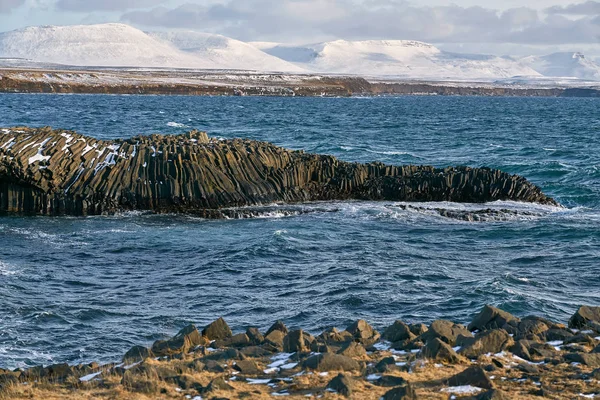 Rotsachtige kust landschap — Stockfoto