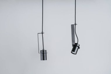 Asma metal siyah lambalı