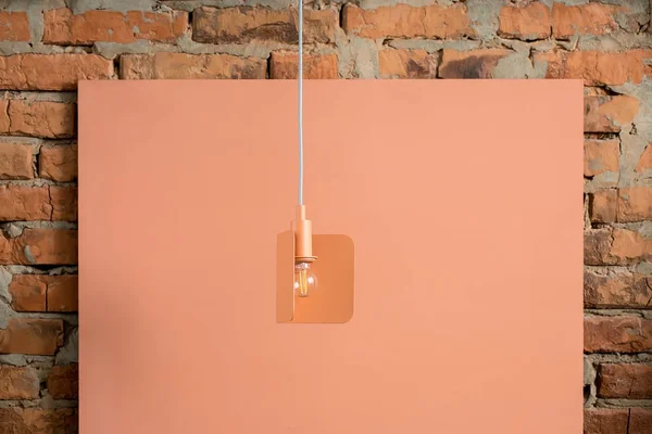 Závěsné kovové svítidlo oranžové edison — Stock fotografie