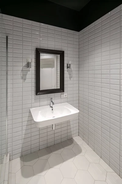 Washroom in modern style — Stock Photo, Image