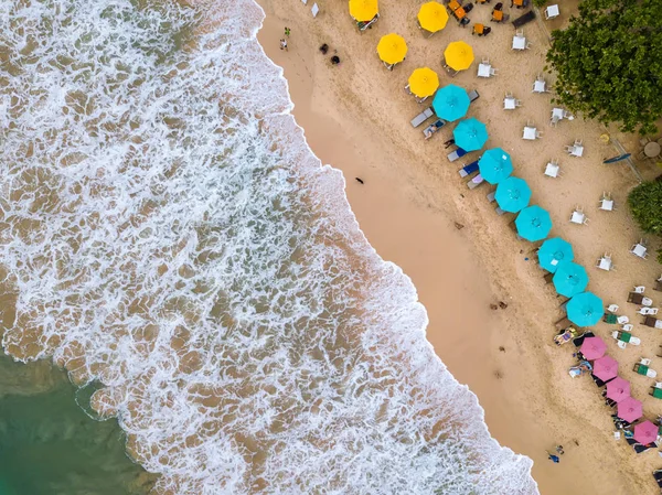 Paisaje tropical de playa y mar —  Fotos de Stock
