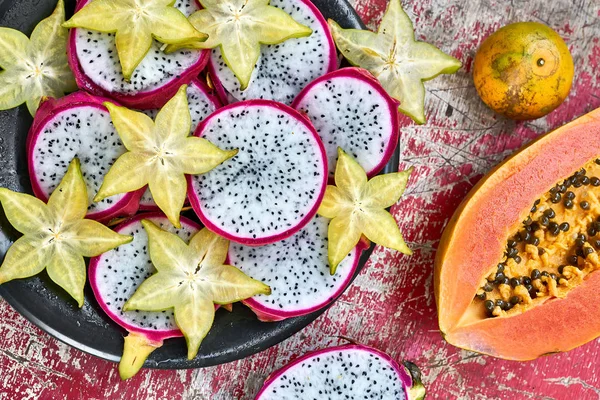 다채로운 이국적인 과일 — 스톡 사진