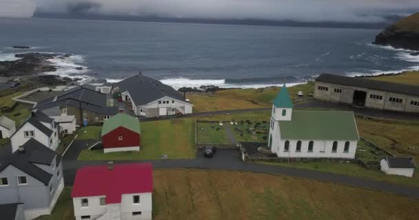 Pequeño pueblo en las Islas Feroe — Vídeo de stock