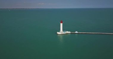 Setin içinde deniz deniz feneri