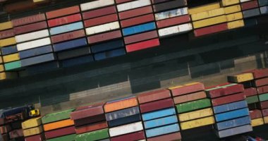 Birçok kapları ile depo