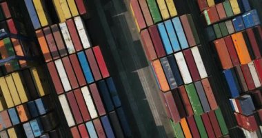 Birçok kapları ile depo