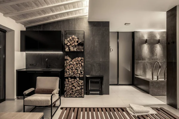 Trendig modern spa interiör med olika väggar — Stockfoto