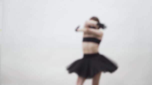 Εγγραφή βίντεο με θολή πρόσωπο χορευτή μπαλέτου χορού — Αρχείο Βίντεο