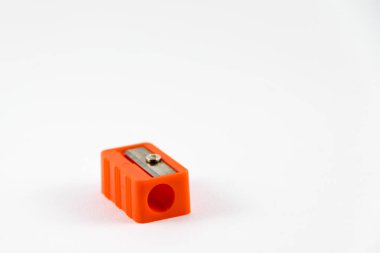 beyaz zemin üzerine kalemtıraş