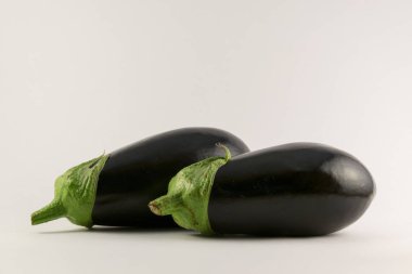 Patlıcan beyazda izole edilmiş.