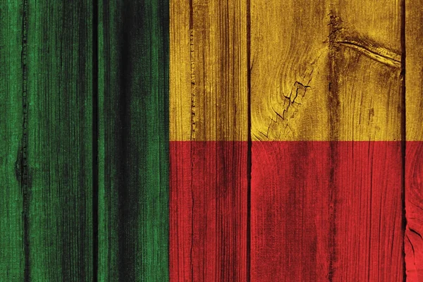 Flaga Beninu, malowane na drewnianych ścian na tle — Zdjęcie stockowe