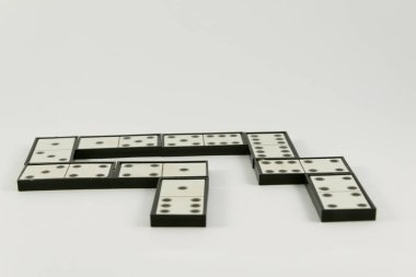 grafik tasarım için beyaz arka plan üzerinde izole Domino.
