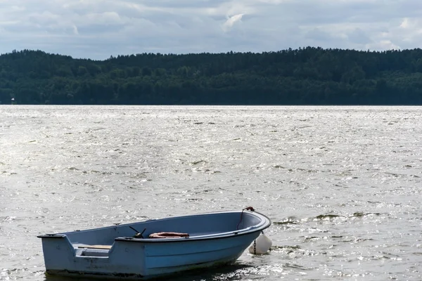 Göl arka plan grafik tasarımcıları için tekne