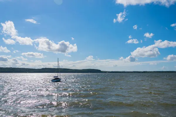 yelkende Gölü arka plan grafik tasarımcıları için