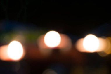 Hafif ve parlak altın Sarı mum bulanık