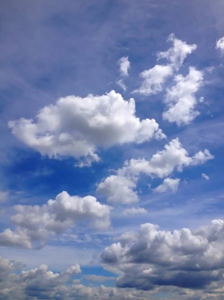 Céu e nuvens — Fotografia de Stock