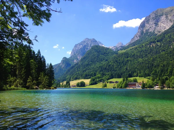 Bergsee in tirol, Italien lizenzfreie Stockbilder