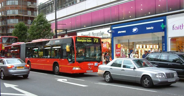 Busz közlekedési Londonban — Stock Fotó