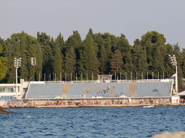 Arena de bola de agua en croacia dividida — Foto de Stock