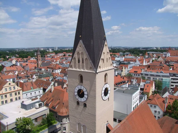Moritzkirche mit Hintergrund Ingolstadt